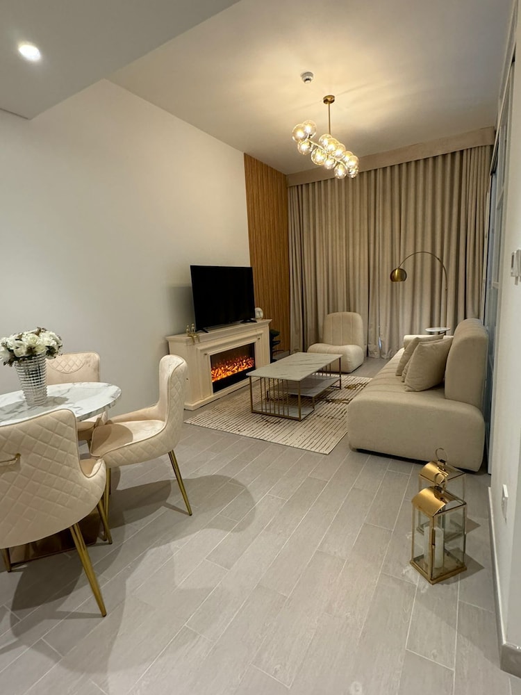 Magnificent GolfVille PoolView 2bedroom