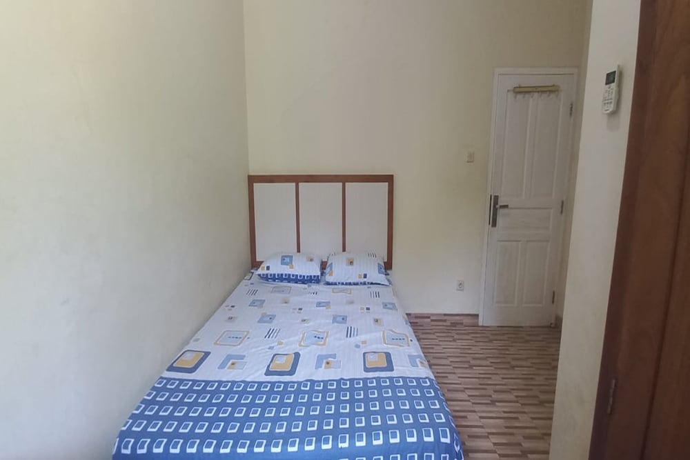 OYO 95054 Prima Jaya Homestay Syariah