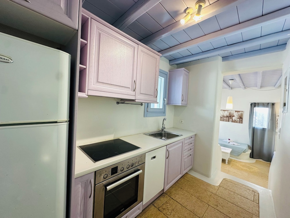 Mimoza Collection suites