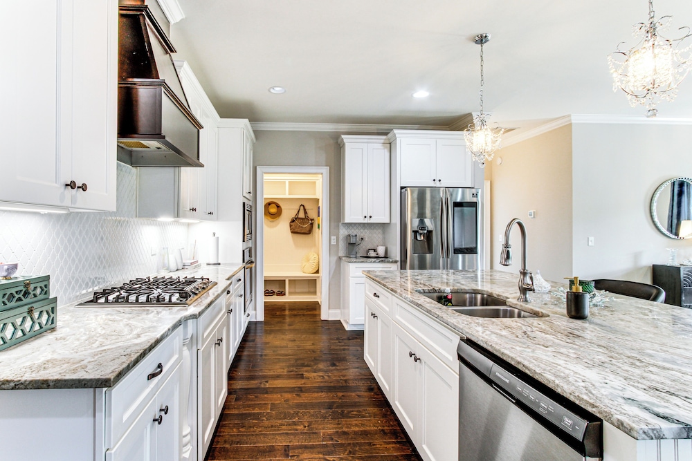 4 Mi to Dtwn: Stylish Home w/ Large Yard in Dothan