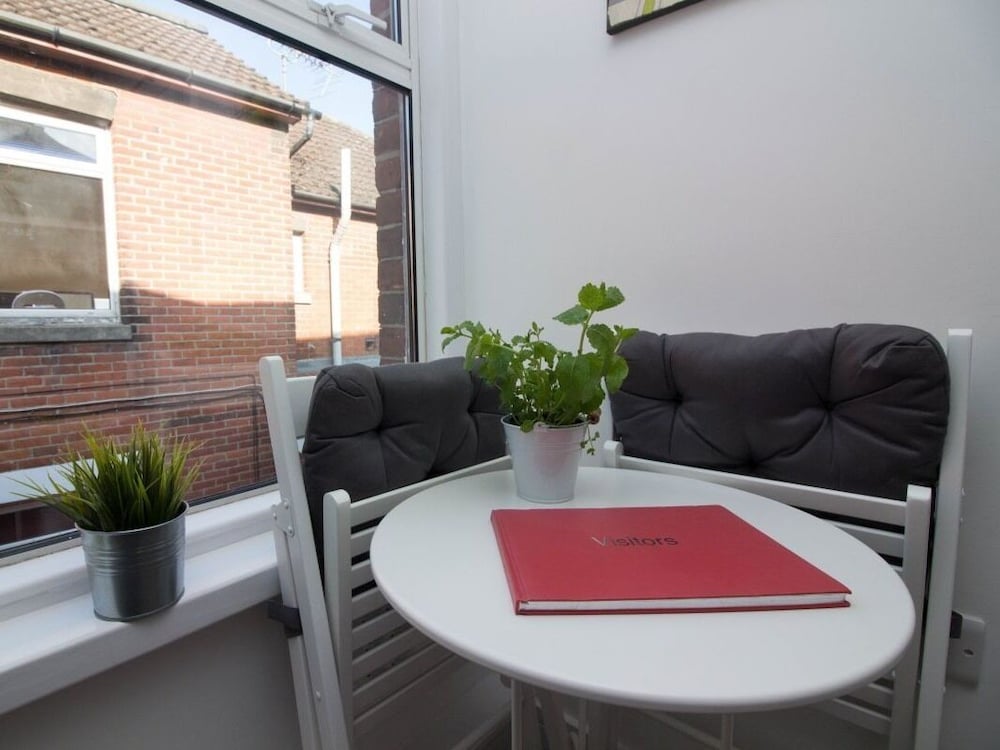 Beddoe Apartments