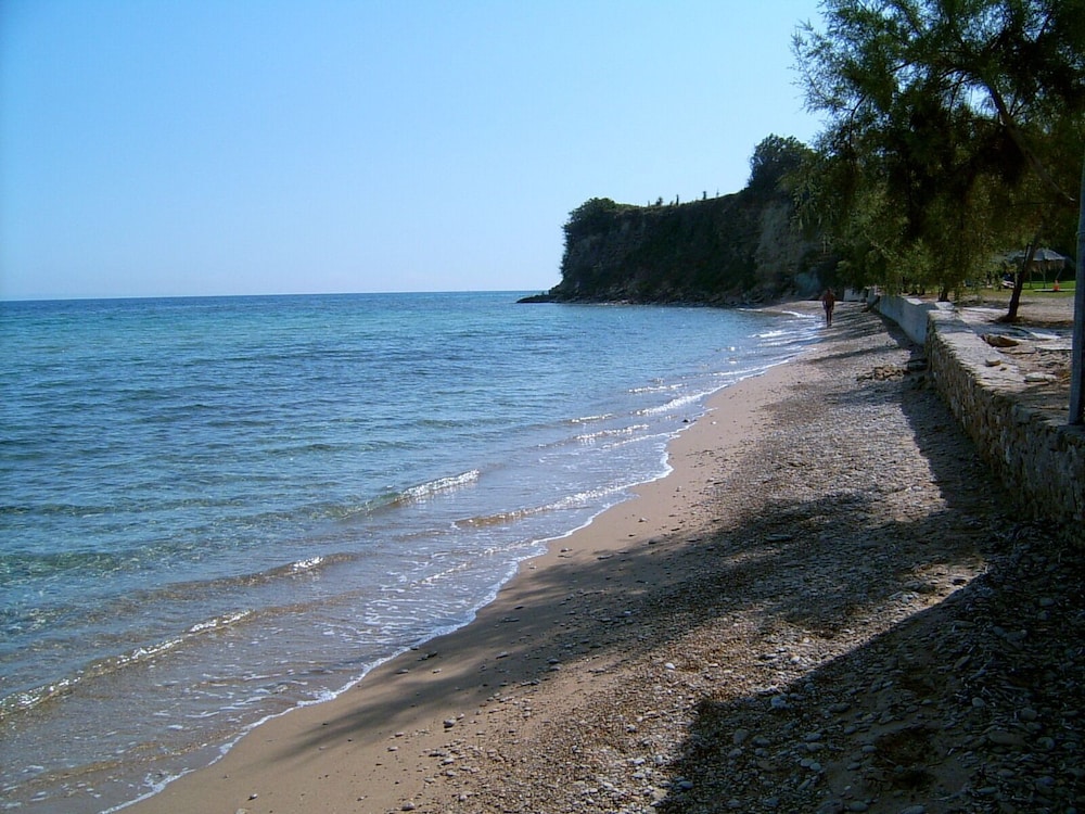 Superior 2-brm Villa, Ideal Locale,300m From Beach view 4