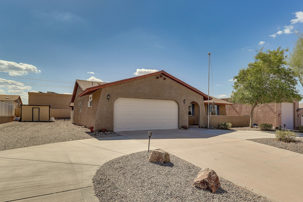 Swim, Grill & Chill: Lake Havasu City Getaway
