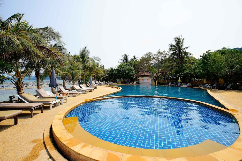 Coral Resort