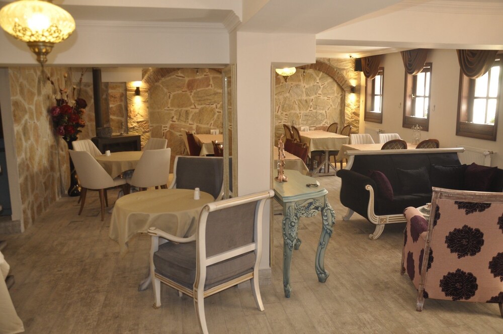 Pasa Konagi Hotel - Property Image 7