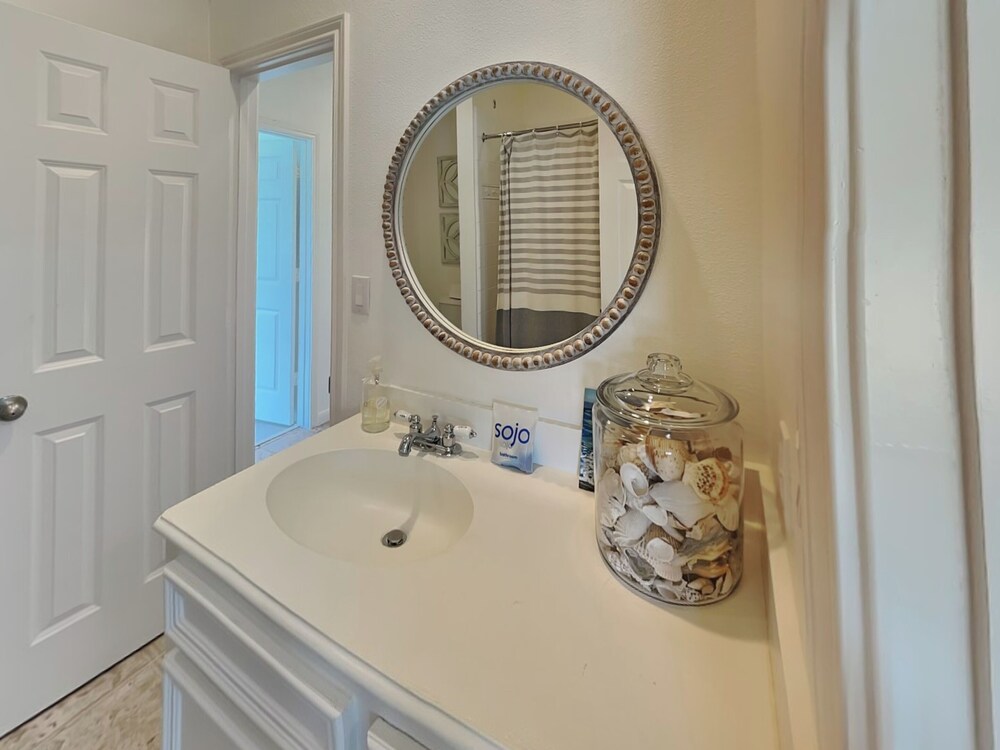 Papa's Paradise by Ryson Vacation Rentals