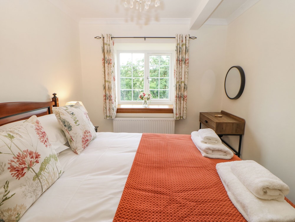 T'other End Arkle Town House