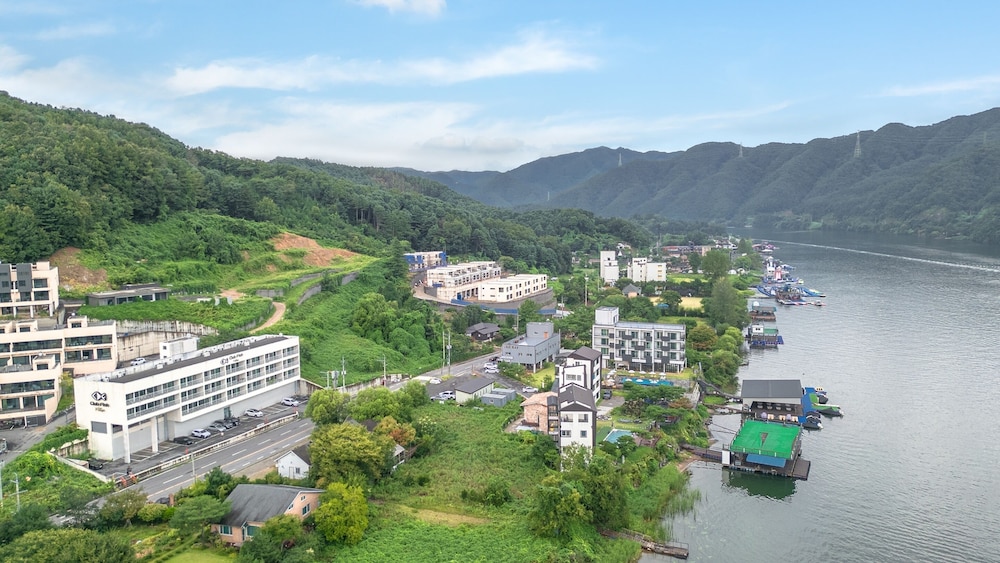 Gapyeong Club Fish Villas Pension view 3
