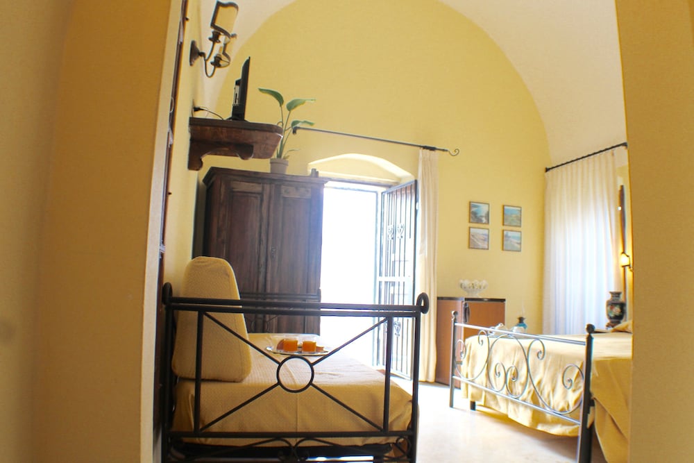 Palazzo Senape De Pace
