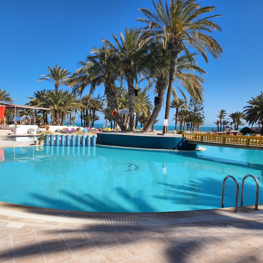 Aghir Vacations - Golf Beach  Thalasso -Family  Couples - Property Image 8