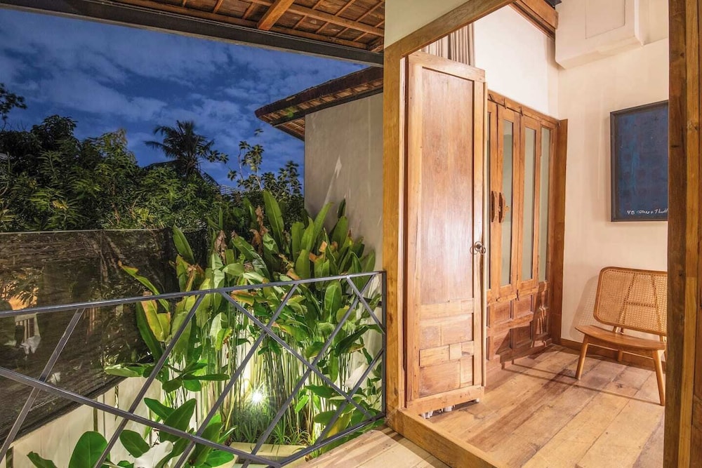 Elegant 1-br Villa With Pool, 800m to Echo Beach