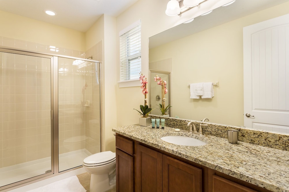 Encore Club #1 - 10 Bedroom Private Pool Villa in Reunion Golf Resort