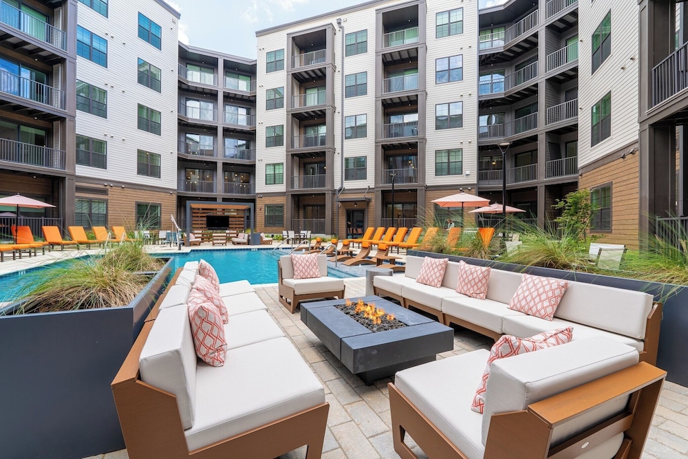 Landing Furnished Apartments West Huntsville