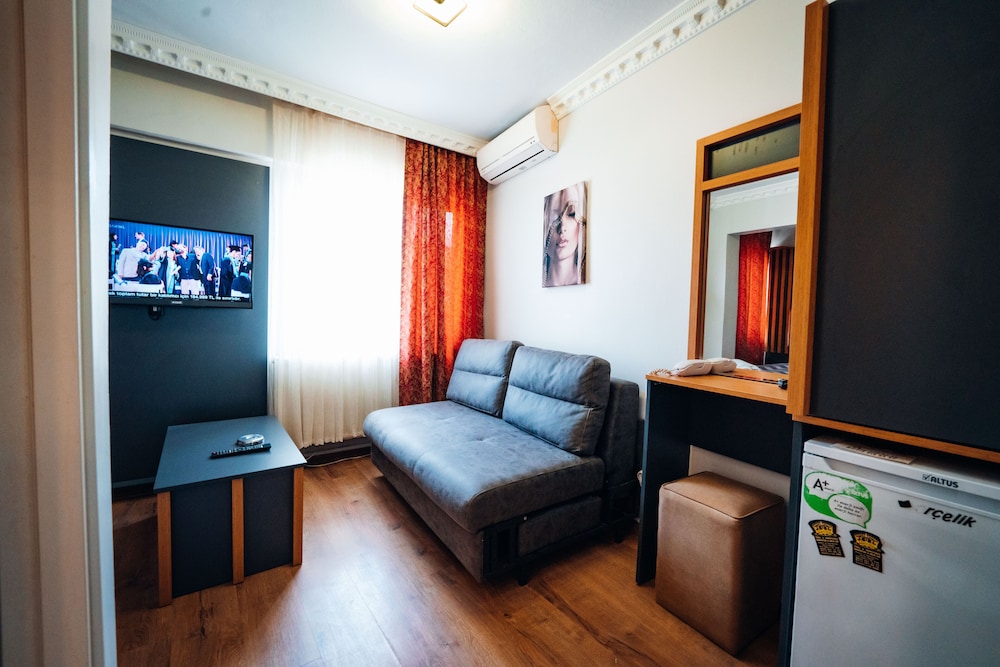 Evin Suit Otel - Image 30