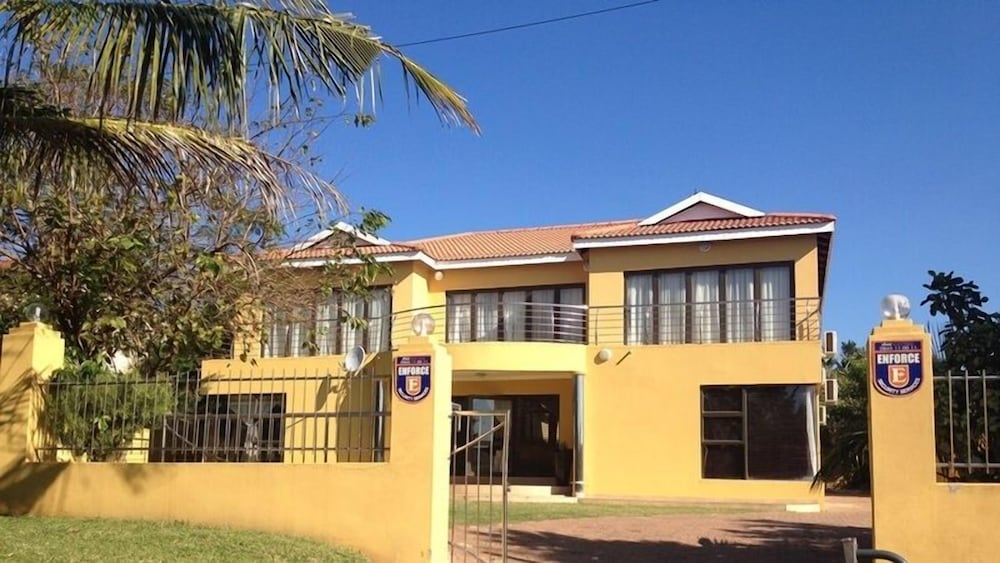 Hotel Ezulwini Guest House - Image 1