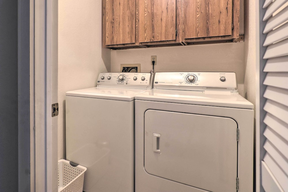 Sun-lit Tucson Digs w/ Private Pool & Patio! view 4