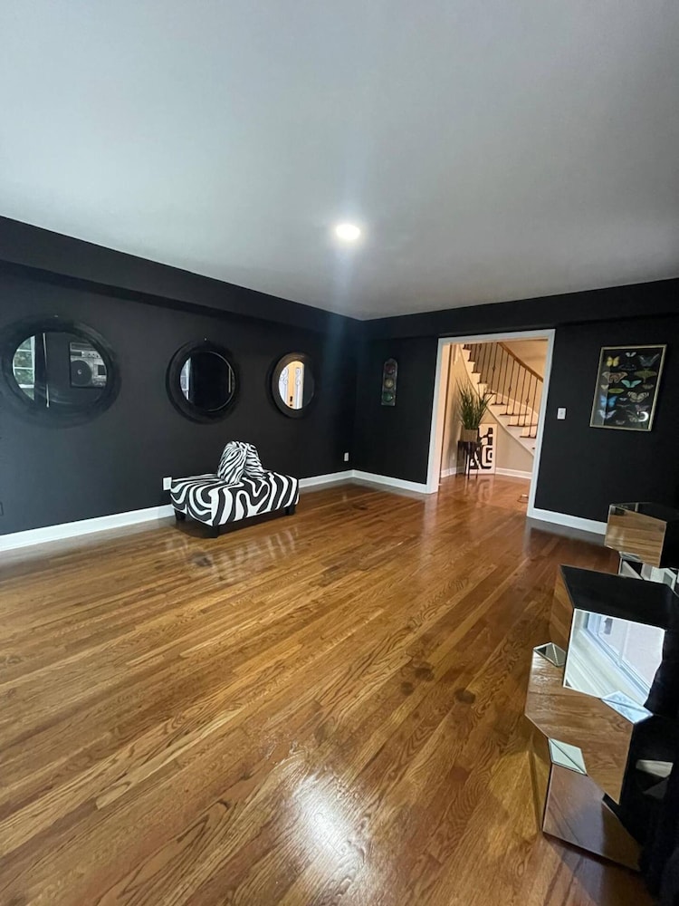 Southern Collective Sleeps8 Airport-beltline