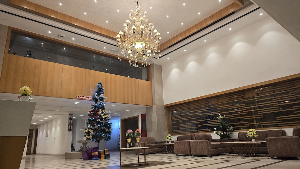 HOTEL SHEMRON