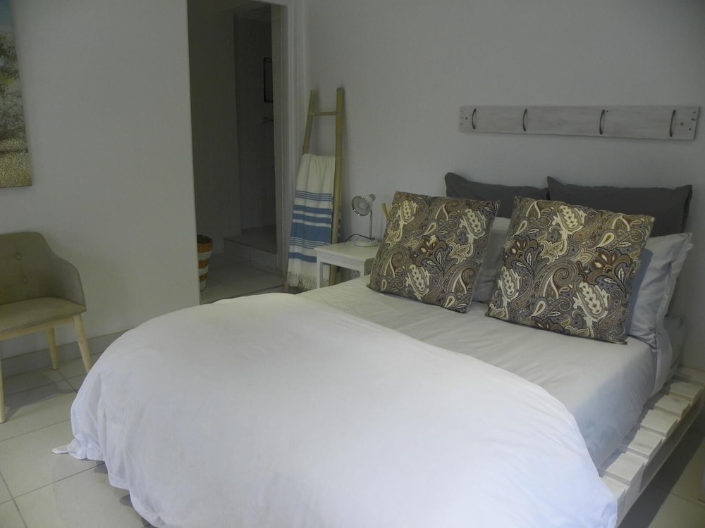 Blue's Guest House