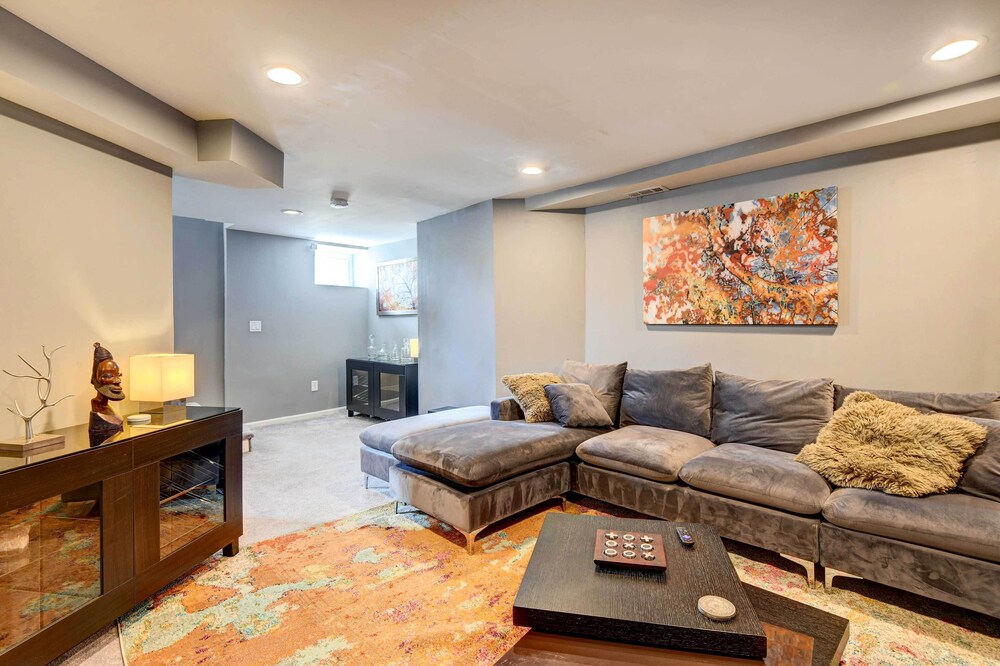 Updated Baltimore Home 8 Mi to Downtown! - Property Image 22