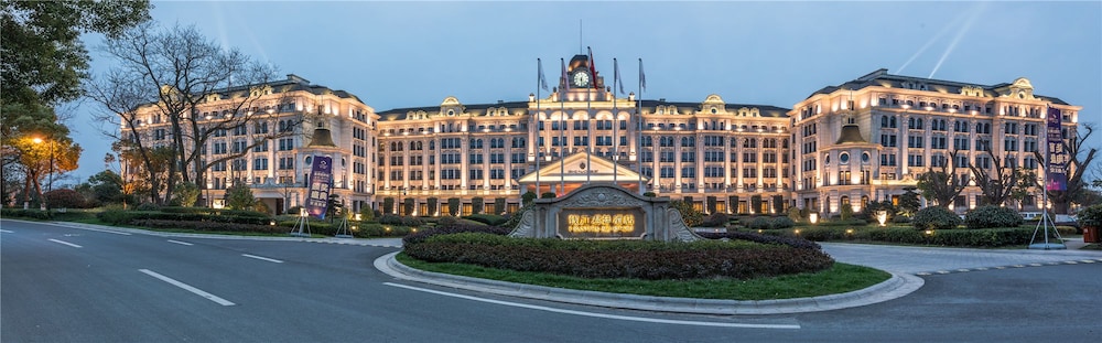 Qianjiang Junting Hotel, Haining
