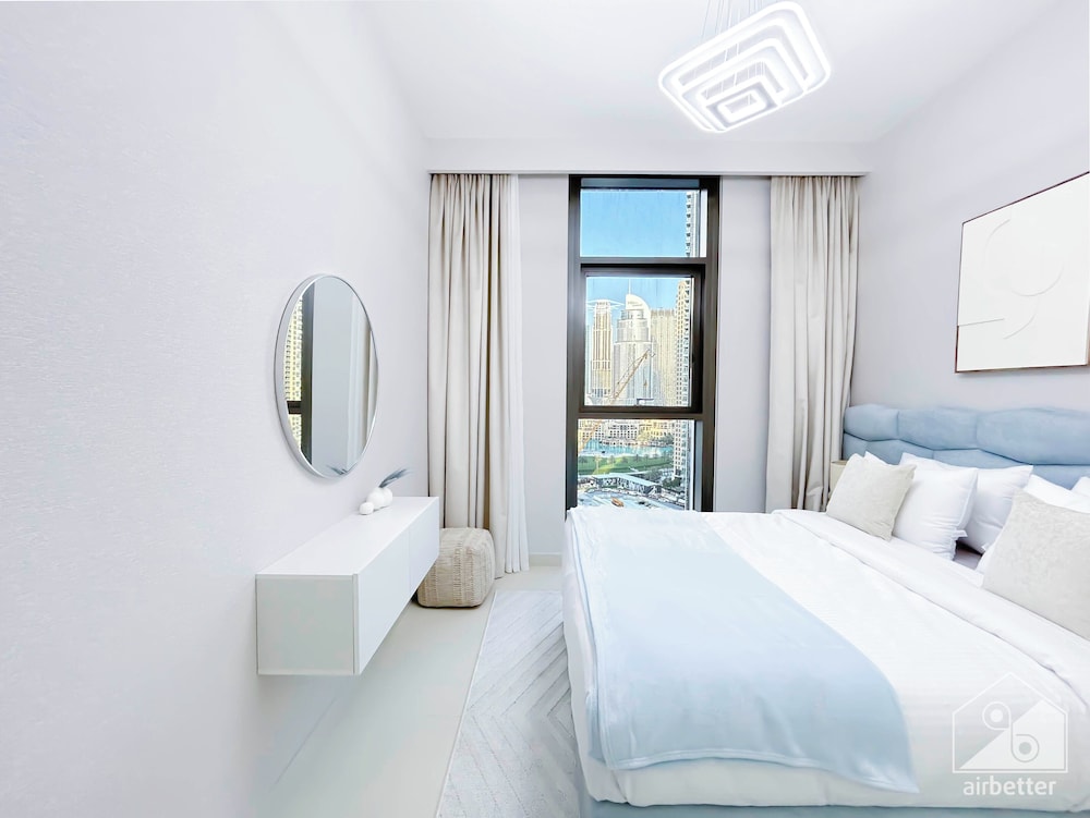 Luxurious 4B Balcony & Views Burjcrown Downtown