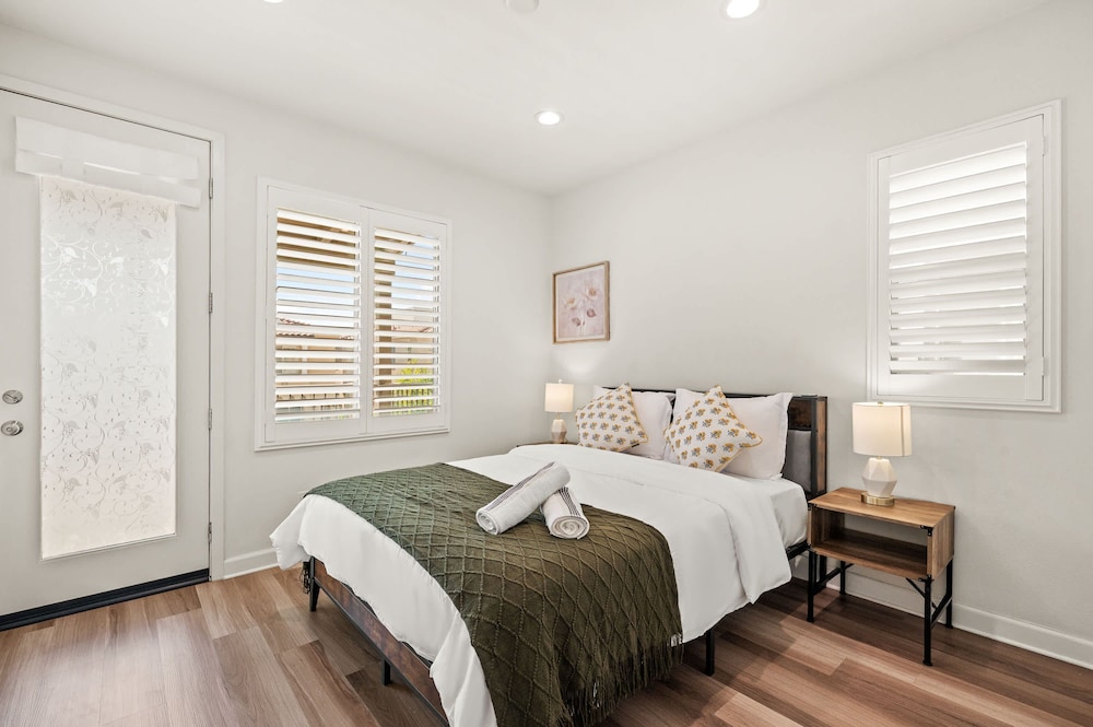 Comfort Style Home Near the Airport