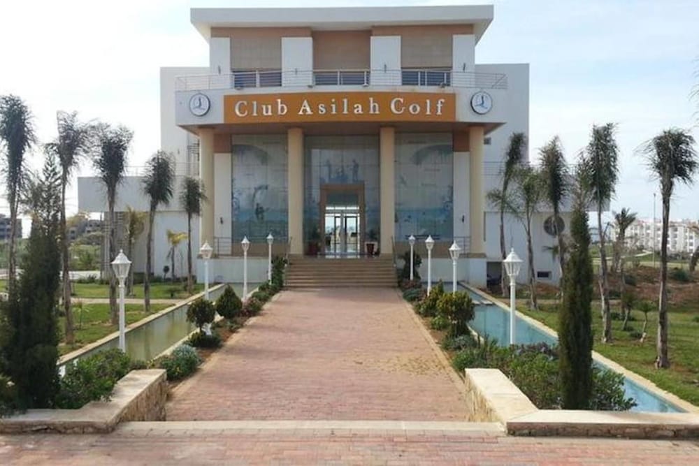 Appartement au complexe marina golf