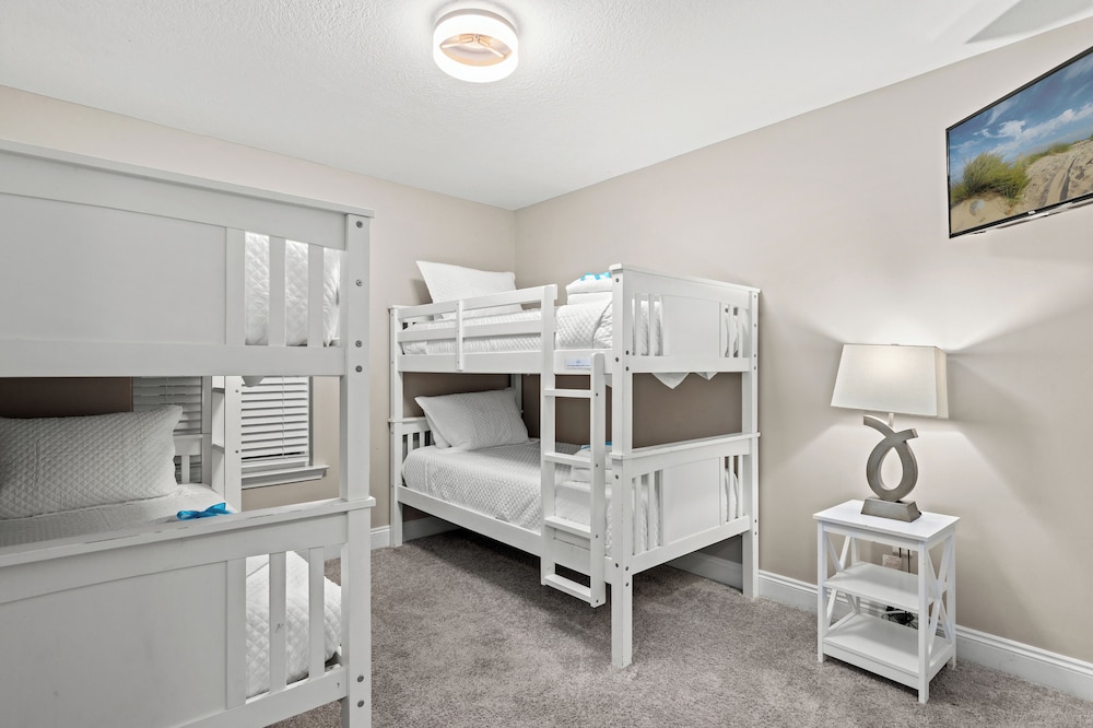 Spacious 4-bed, 3-bath Beach House Sleeps 12 for the Perfect Getaway