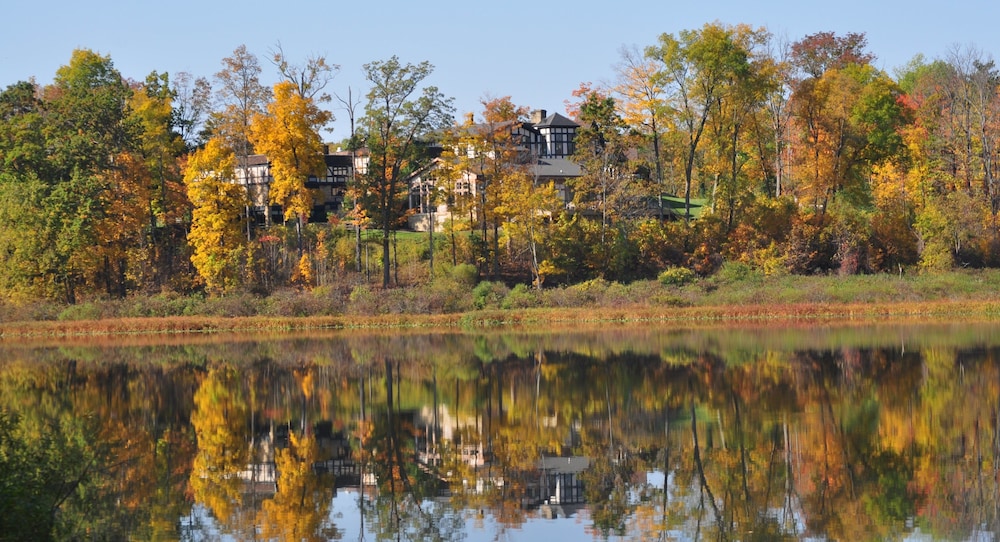 Punderson Manor Lodge and Conference Center