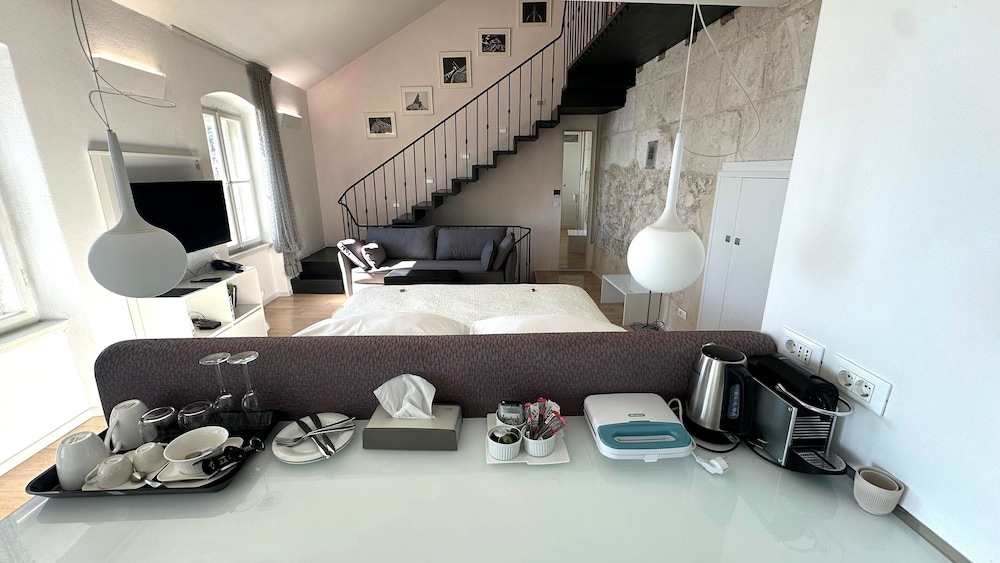 Riva Luxury Suites