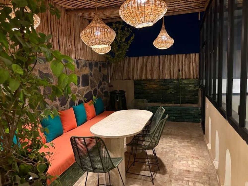 Beautiful Arab House With Swimming Pool