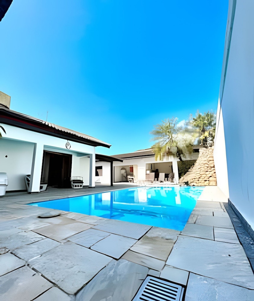 Casa com piscina em Acapulco Guarujá SP3
