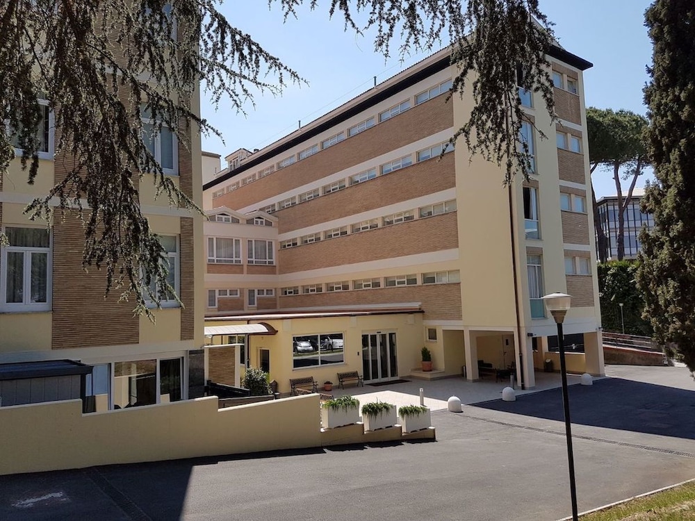 Vatican Area - Hotel Holiday Rooms