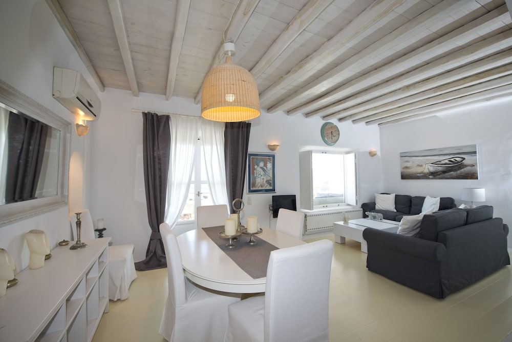 Thalasses Villas