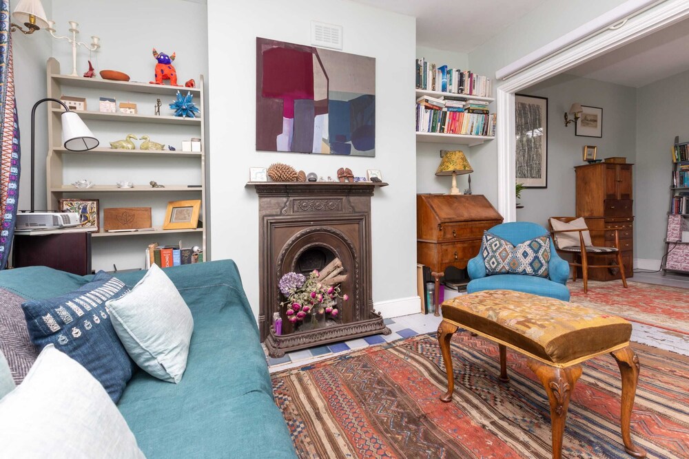 Charming 2BD Georgian Town House - Camden Town