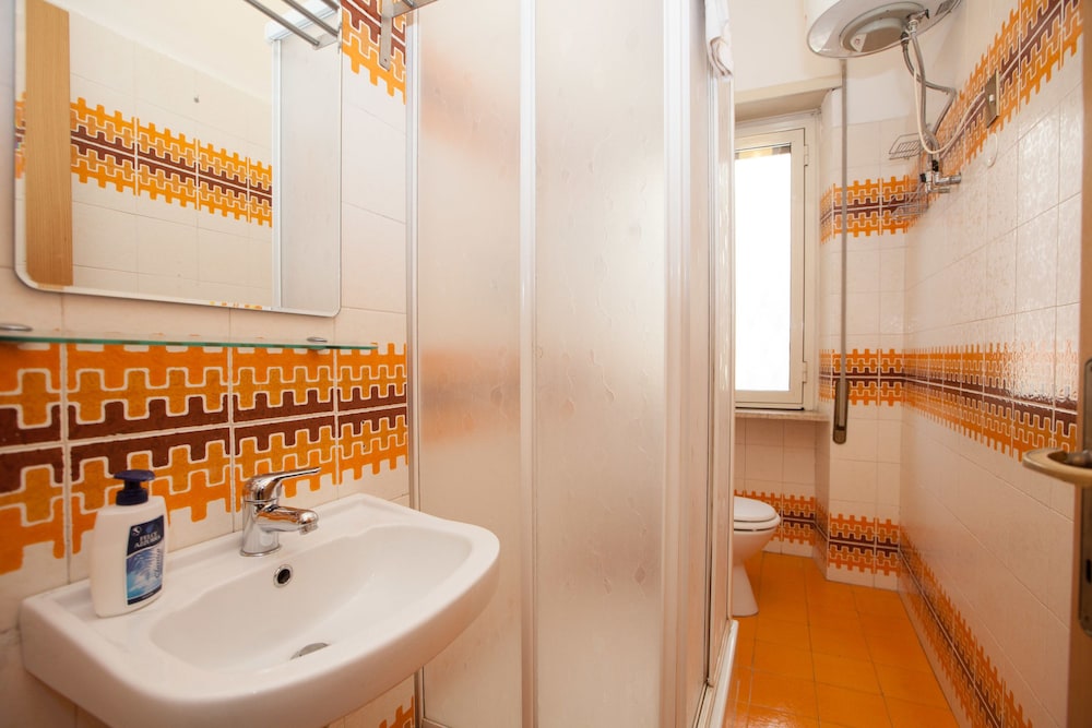 Rental In Rome Devoti Apartment
