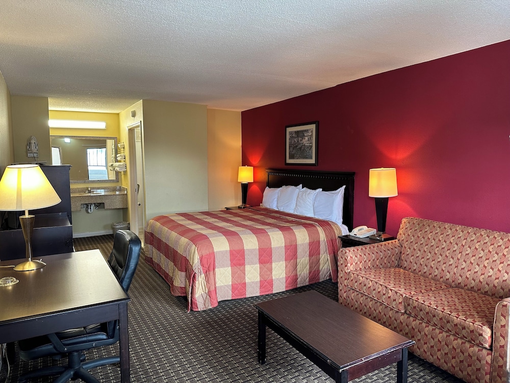 Royal Inn - Property Image 40