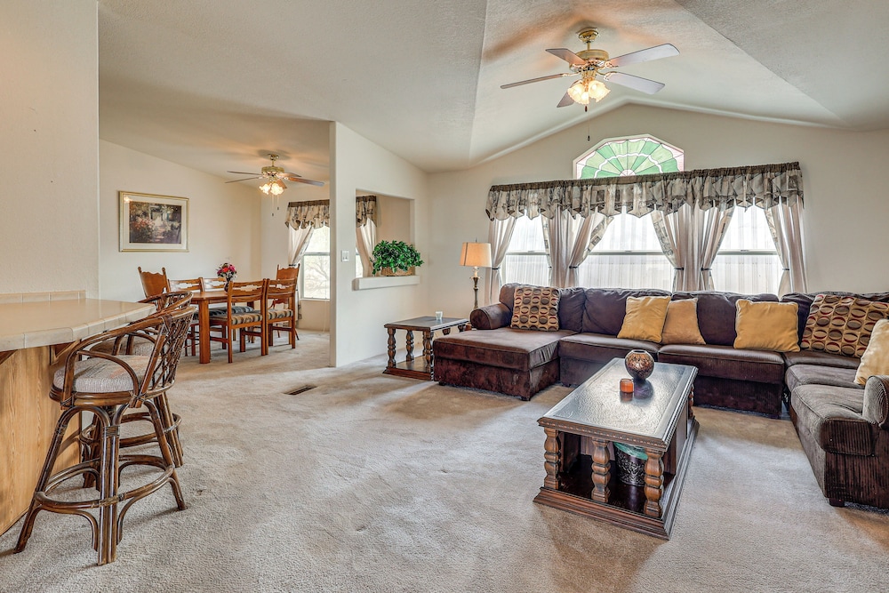 1 Mi to Lake: Home w/ Deck in Elephant Butte