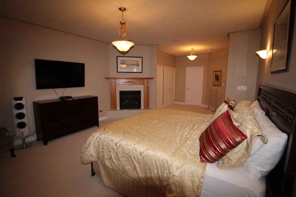 The White House Boutique Bed & Breakfast - Image 2