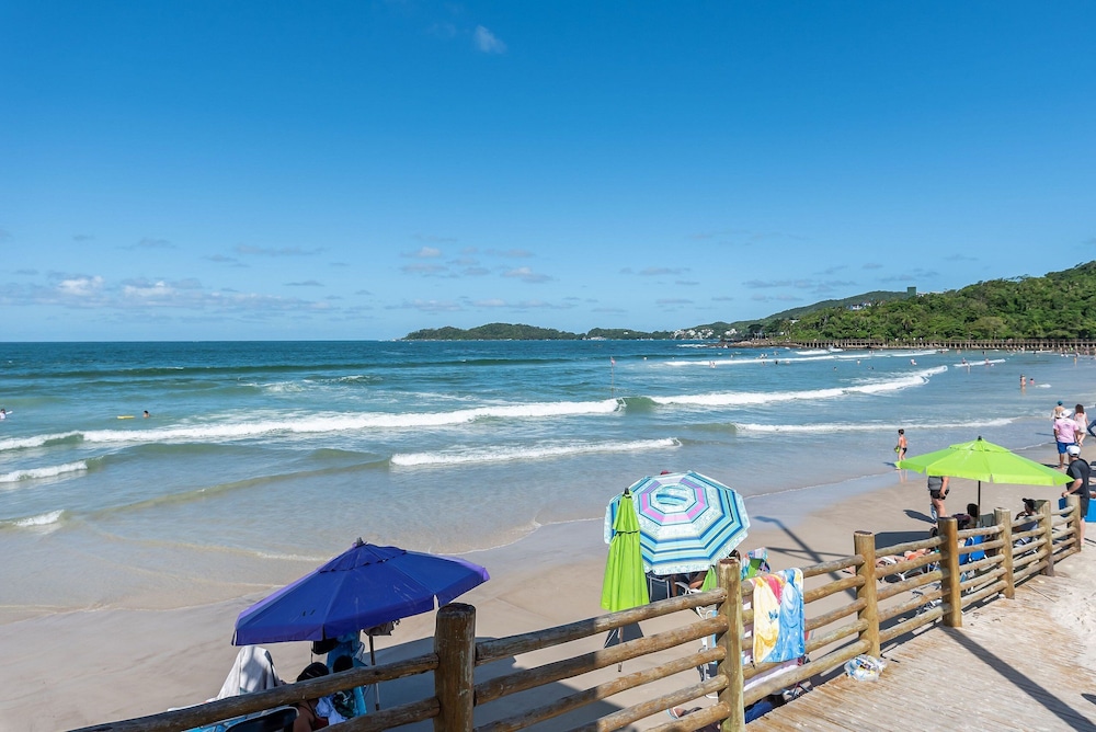 Apt W/balcony 160m Bombas Beach Col102