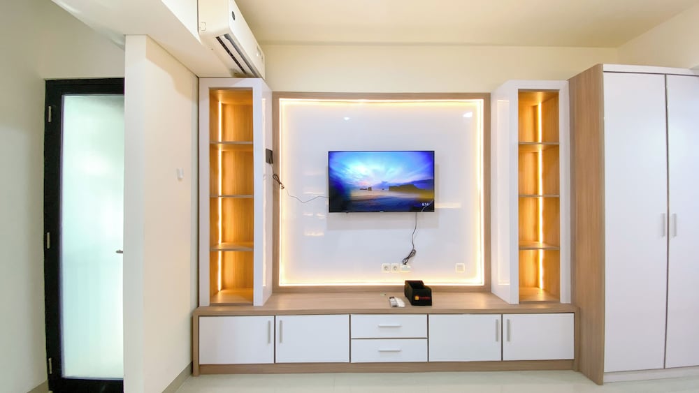 Homey And Enjoy Living Studio Apartment One Narita Residence