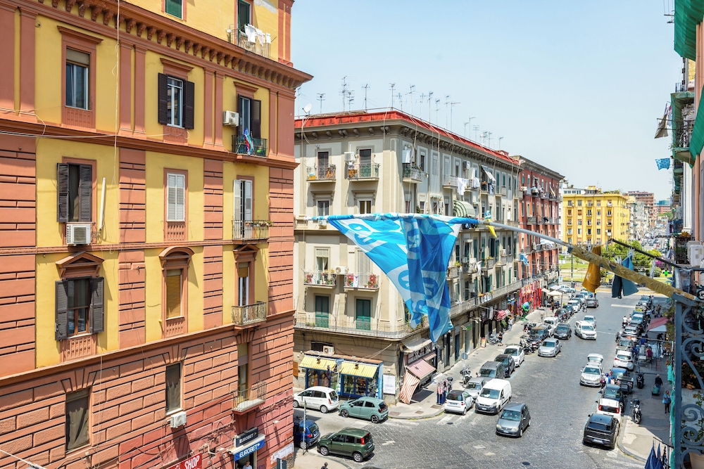 Essentia Home