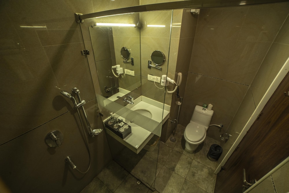 Hotel JSR Continental