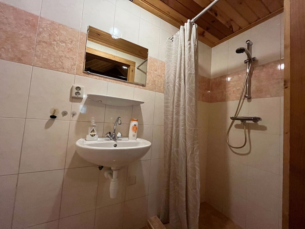 Holiday Home With Garden in Den Ham view 3