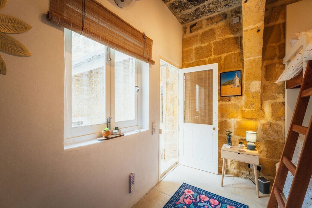 Traditional 500 Year old Gozitan Townhouse