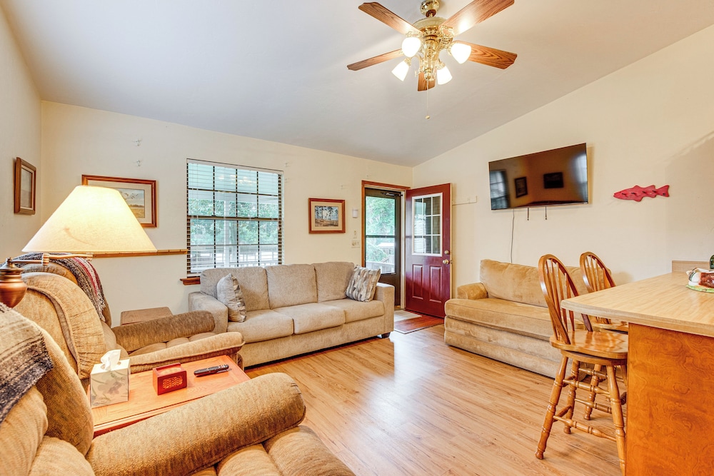Lake Talquin Townhome at Whippoorwill Lodge!