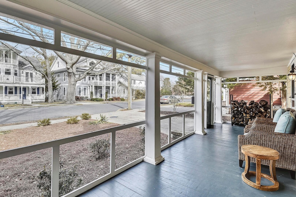 Laurel Street 108