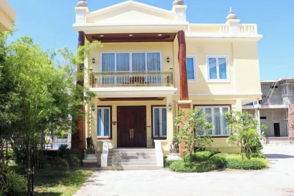 Try Palace Resort Sihanoukville