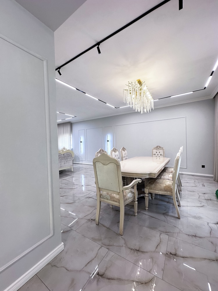 Central Vip Villa